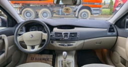 Registrirana limuzina, kemijski sređena, tehnički i servisno pedantno