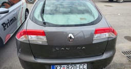 Registrirana limuzina, kemijski sređena, tehnički i servisno pedantno