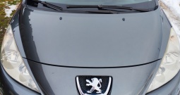 Prodajem rabljeni automobil