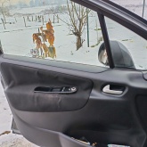 Prodajem rabljeni automobil