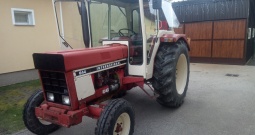 Traktor International 644