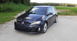 Golf 7 2.0 GTD panorama, xenon, keyless, navigacia