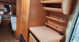 Kamp prikolica FEND 5,5 m, 2000 g.