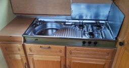 Kamp prikolica FEND 5,5 m, 2000 g.