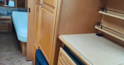 Kamp prikolica FEND 5,5 m, 2000 g.