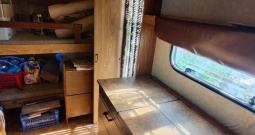 Kamp prikolica 5 m. Njemačka izvrsna