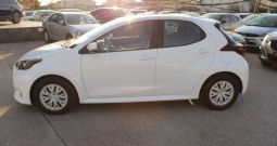 Toyota Yaris 1.5 Hybrid AUTOMATIK *NAVIGACIJA, KAMERA*