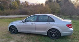 Mercedes c 180 cdi automatik u odličnom stanju-garancija-kartice