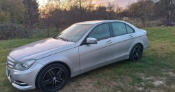 Mercedes c 180 cdi automatik u odličnom stanju-garancija-kartice