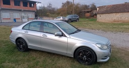 Mercedes c 180 cdi automatik u odličnom stanju-garancija-kartice