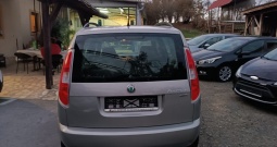 Škoda roomster 1. 2 benzin u odličnom stanju - kartice