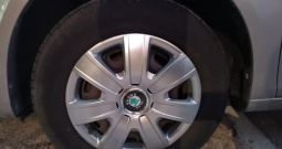 Škoda roomster 1. 2 benzin u odličnom stanju - kartice