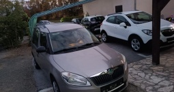 Škoda roomster 1. 2 benzin u odličnom stanju - kartice