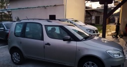 Škoda roomster 1. 2 benzin u odličnom stanju - kartice