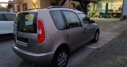 Škoda roomster 1. 2 benzin u odličnom stanju - kartice