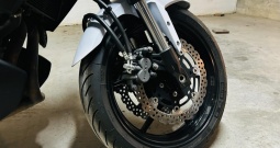 Kawasaki Versys 650 ccm , 2013 god, odlicno stanje spreman za cestovne avanture