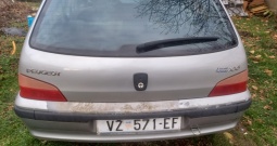 Peugeot 106. 1.1. motor 2000 god.