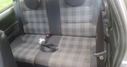 Peugeot 106. 1.1. motor 2000 god.