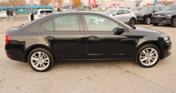 Škoda Octavia 2.0 TDi DSG Style *LED* - nije uvoz