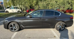BMW serija 5 530e xDrive 2023.g