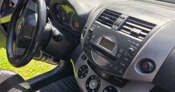 Na prodaju Toyota RAV4 2.2 D-4D 4WDX 130kW SUV Odličan Auto