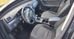 Passat 1.6 TDI karavan, 2012 g