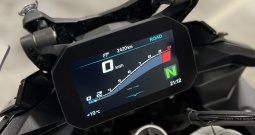 BMW F900XR 2024.g., triple black