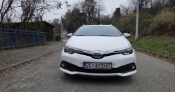 Toyota Auris 1.8 Hybrid
