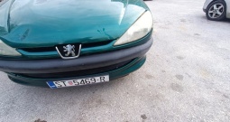 Peugeot 206 1.1 i klima servo itd 155000 bez hrđe prodajem