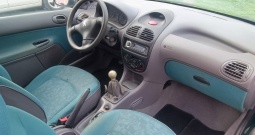 Peugeot 206 1.1 i klima servo itd 155000 bez hrđe prodajem
