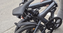 Električni ado air 20s, kao nov, 100km samo, garancija