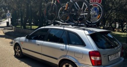 Prodajem mazdu 323 F DITD