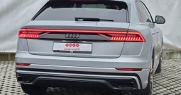 AUDI Q8 50 TDI quattro Select