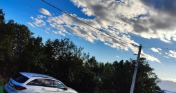 Mercedes C300e hibrid plug in benzinac 2021 g