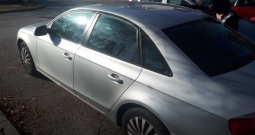 Audi A4 tfsi benzin 2011