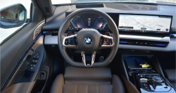 BMW 520i 208 KS Tiptronik M-Sportpaket -Head-Up, Kamera 360° - Novi model G60