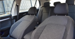 Volkswagen Golf 8 2.0 TDI - Kamera,DAB,ACC,Lane Assist - Elegance