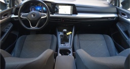 Volkswagen Golf 8 2.0 TDI - Kamera,DAB,ACC,Lane Assist - Elegance