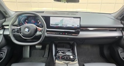 BMW SERIJA 5 520d xDrive