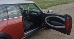 Mini Cooper clubman