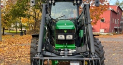 John Deere 5720
