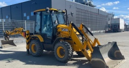 2021 JCB 3CX
