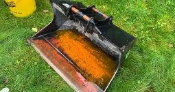 2022 Bager Volvo EC18E + transportna prikolica