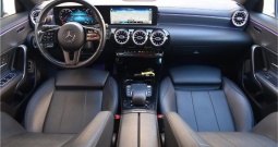 Mercedes CLA Shooting Brake 180d Automatik Widescreen,Ambilight -Style