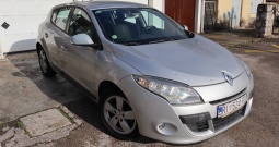 Renault Megane 1.6 16V, standardna oprema