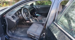 Prodajem Hondu Accord 2,0