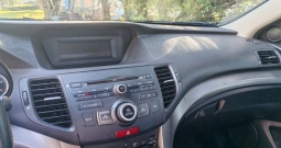 Prodajem Hondu Accord 2,0