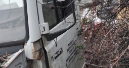 Mercedes 609 rezervni djelovi limarije i mehanike