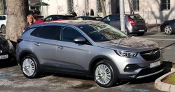 Grandland 1.2 ecco prvi vlasnik 32000 km