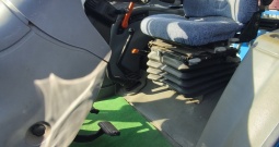 New Holland TL90 + prednji utovarivač + gajba